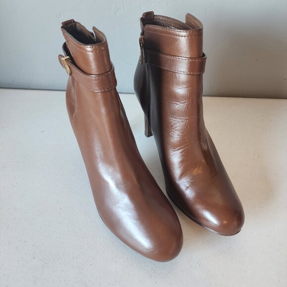 Tory Burch Booties "EUC" - Picture 2 of 16